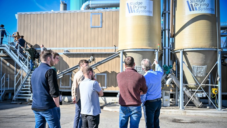 SCHLAMMTROCKNUNG michel gmbh - SDS: Junge DWA zu Gast in Kempten: michel gmbh präsentiert innovative Lösungen zur Schlammtrocknung