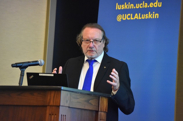 Researcher: World facing era &#039;where democracy is on the defensive&#039;
