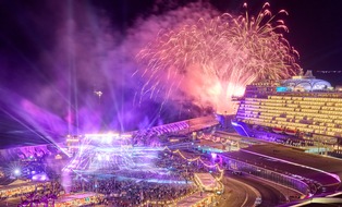 TUI Cruises GmbH: “Relaxing rocks”: Spectacular naming of Mein Schiff Relax with Robbie Williams / For the first time, guests of three ships in the fleet were able to experience the festive moment together