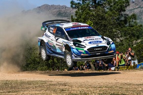 Alle drei Fiesta von M-Sport Ford erreichen das Ziel einer extrem harten Rallye Italien auf Sardinien