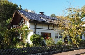 Erdgas Südwest: Presseinformation: Energiesparen mit der Sonne