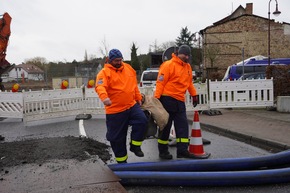 THW HH MV SH: THW-Hochleistungspumpen im Dauereinsatz
