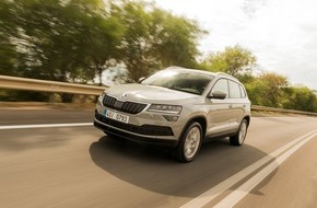 Skoda Auto Deutschland GmbH: Neuer SKODA KAROQ gewinnt 'Goldenes Lenkrad' (FOTO)