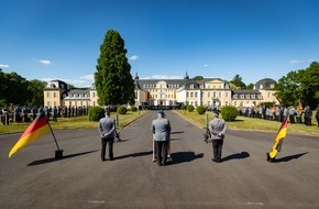 Unterstützungsbereich der Bundeswehr - Presse- und Informationszentrum: Neuer Kommandeur im Schloss Oranienstein