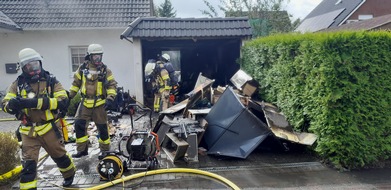 Feuerwehr Bremerhaven: FW Bremerhaven: Garagenbrand in Bremerhaven - Lehe