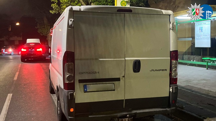 POL-OB: Trunkenheit und Tiefschlaf im Transporter